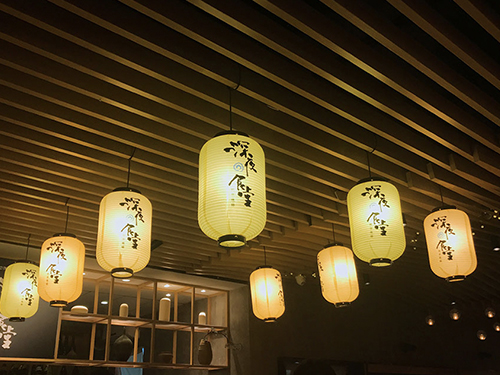 餐饮借势营销，饿了么这次又开了一家“深夜食堂”快  闪店