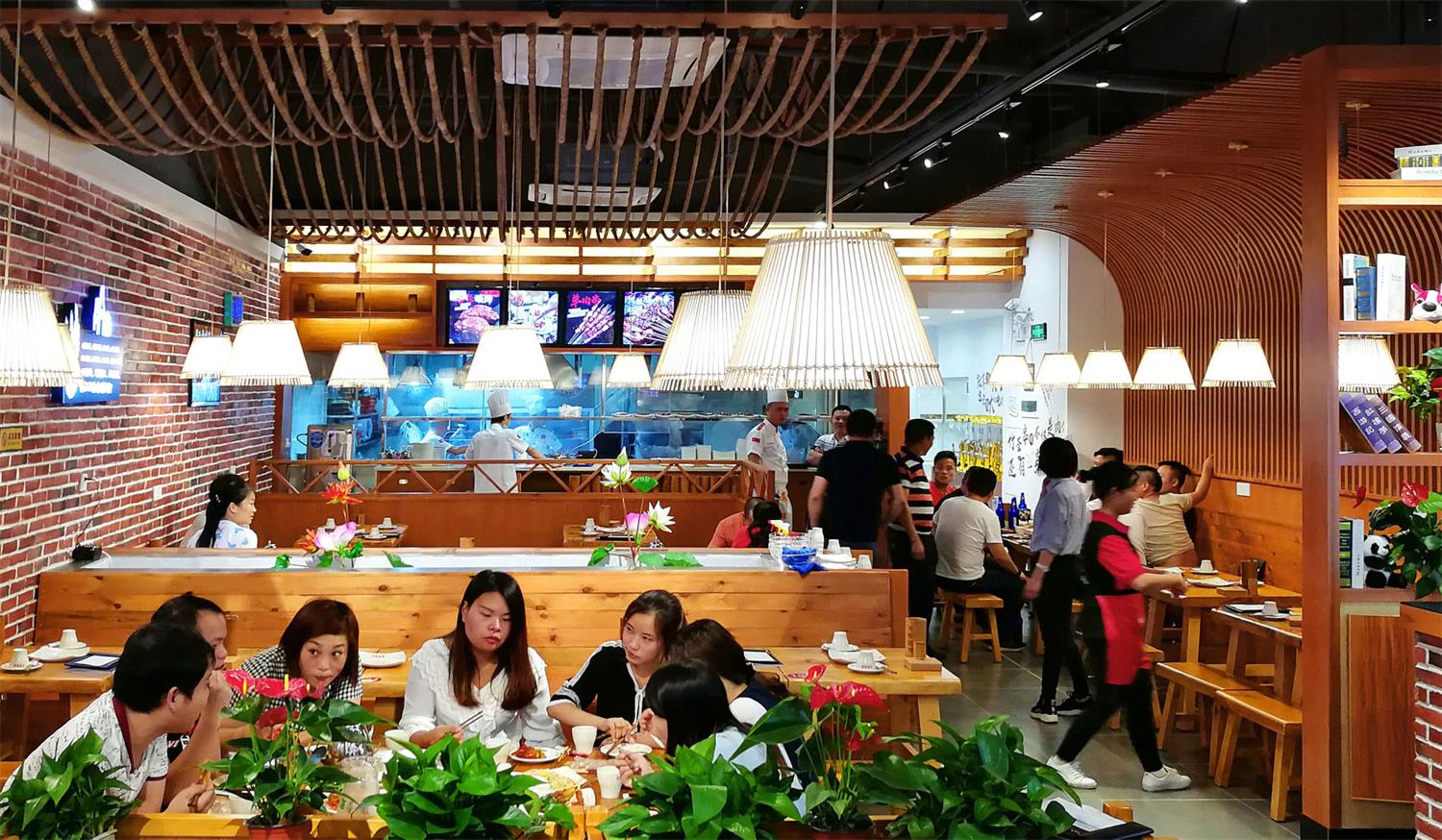 东莞连锁餐饮品牌火官烧烤落地实景 东莞连锁餐饮品牌火官烧烤落地实景